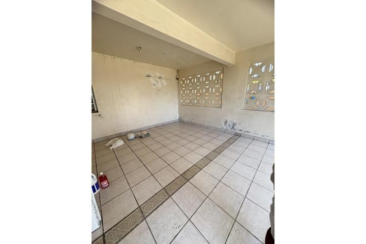 Las Cuevas Trujillo Alto 00976 PR