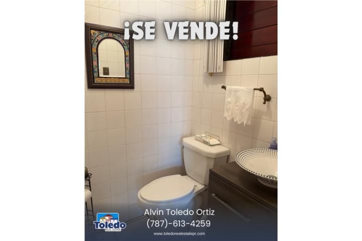 Calle Paz Arecibo 00612 PR