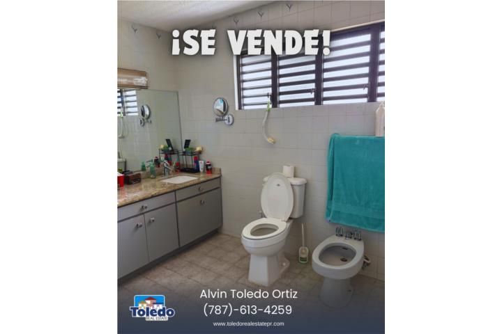 Calle Paz Arecibo 00612 PR
