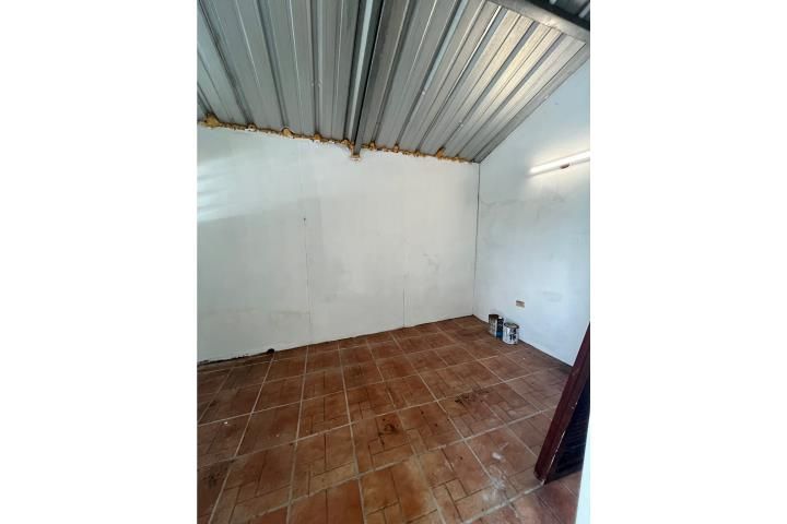 Yahuecas Adjuntas 00601 PR