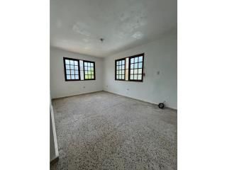 Yahuecas Adjuntas 00601 PR