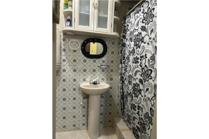 Montoso Mayaguez 00680 PR