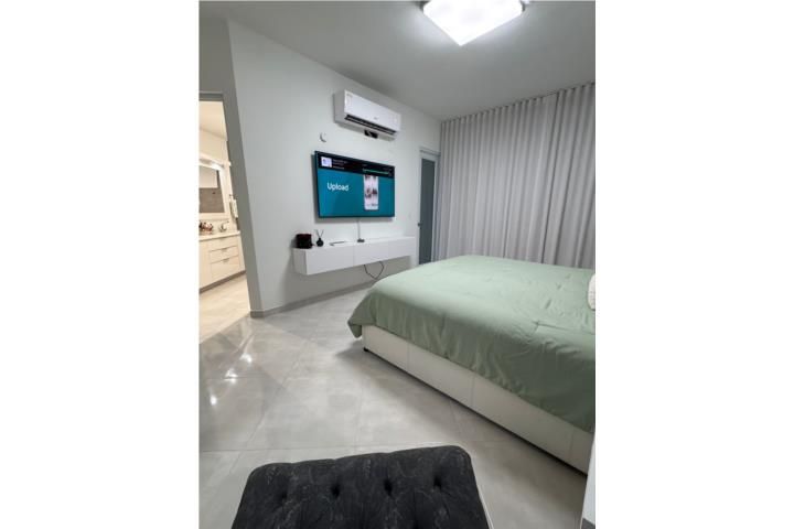 20 Calle Higuero Dorado 00646 PR