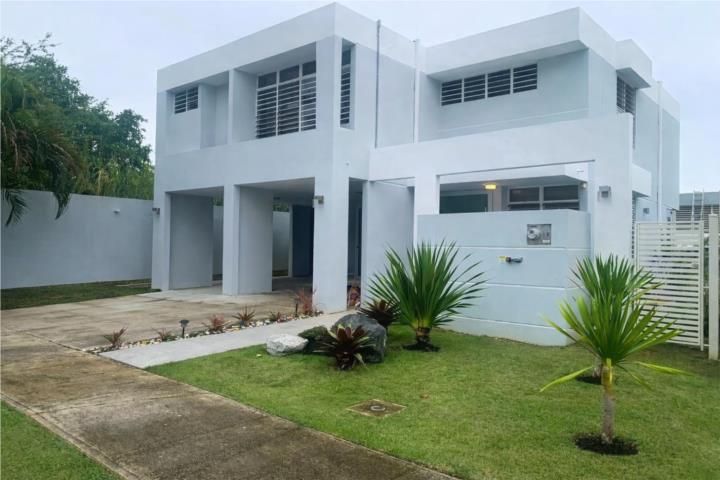 Vega Alta Vega Alta 00692 PR