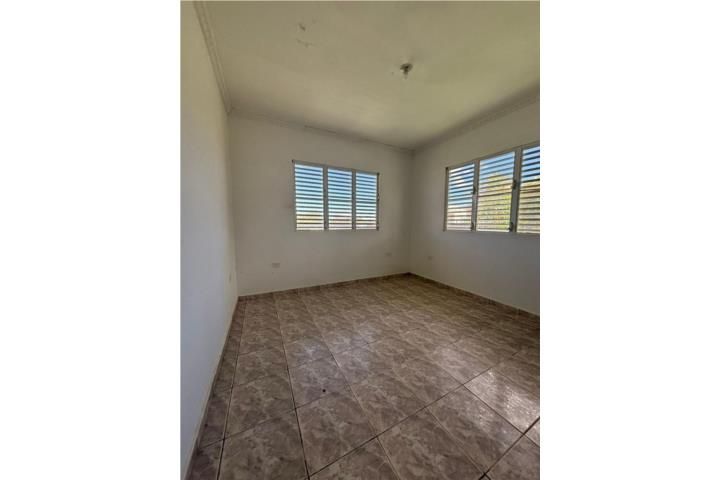 Jardines De Juncos Arecibo 00777 PR