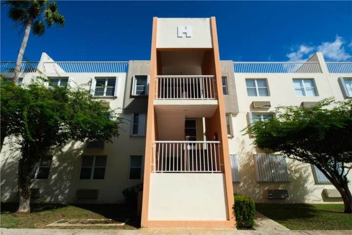 C4mv+p52 Loiza 00772 PR