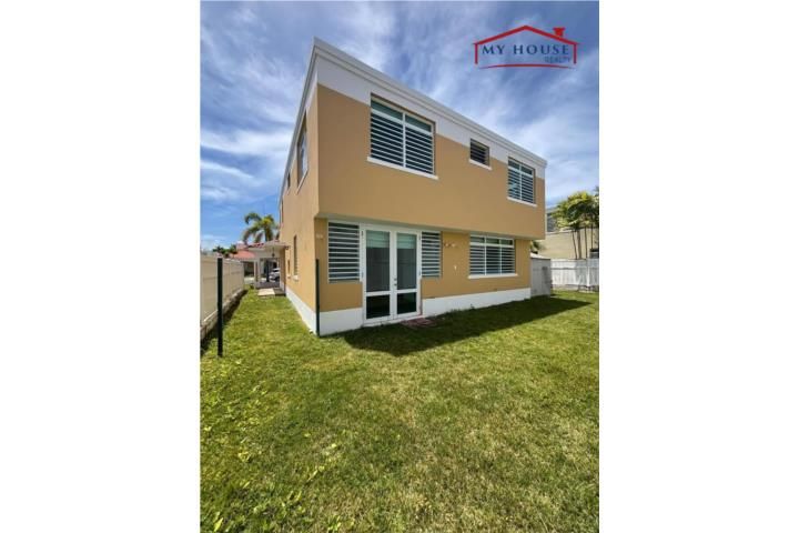 12 C. Real Palm Vega Alta 00692 PR