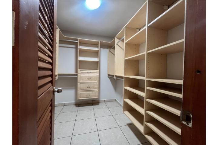 Urb. Andreas Court Trujillo Alto 00976 PR