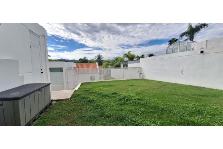 9v4x+fq5 Guaynabo 00971 PR