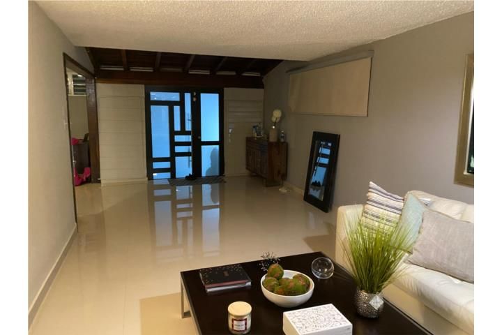Enramada Catano 00961 PR