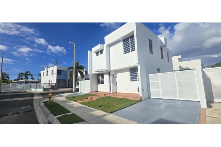 28 Puerto Bahia Lane Rincon 00677 PR