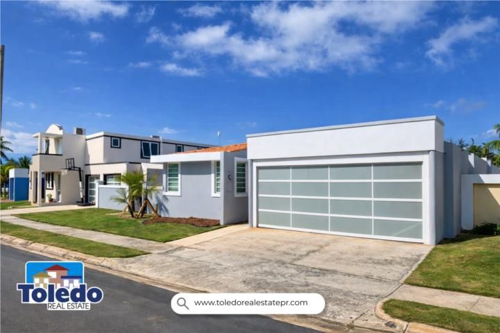 Costa Nte. Hatillo 00659 PR