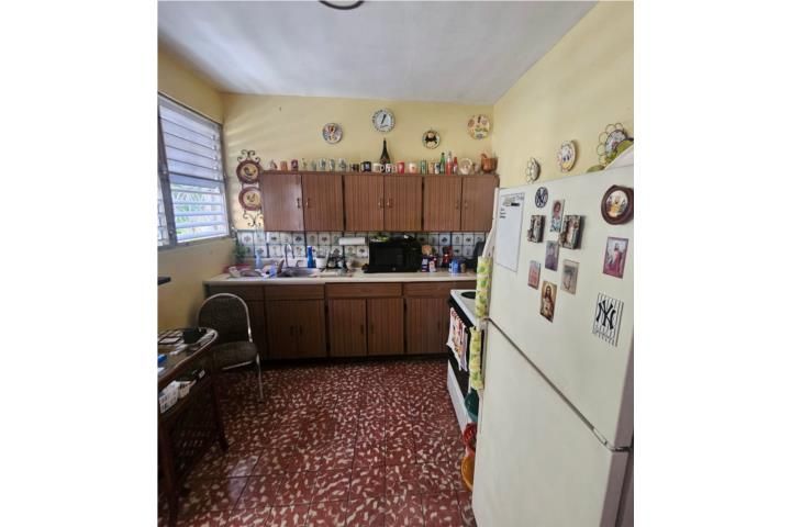 Buena Vista Ponce 00717 PR