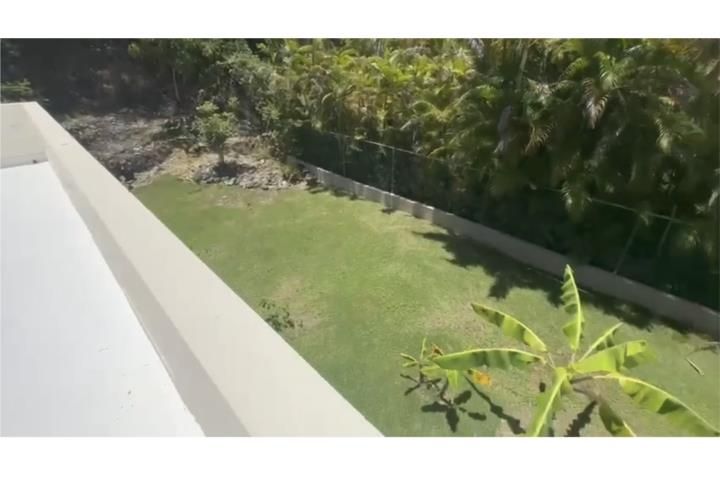 Cgxp+728 Urbanizacion Hermanas Mena Manati 00674 PR