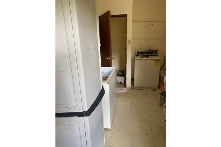 Palos Blancos Corozal 00783 PR