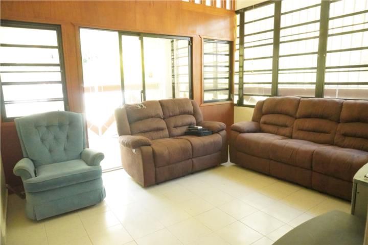 Palos Blancos Corozal 00783 PR