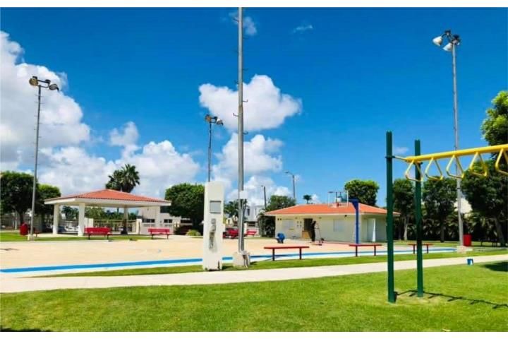 Vía Encantada Trujillo Alto 00976 PR