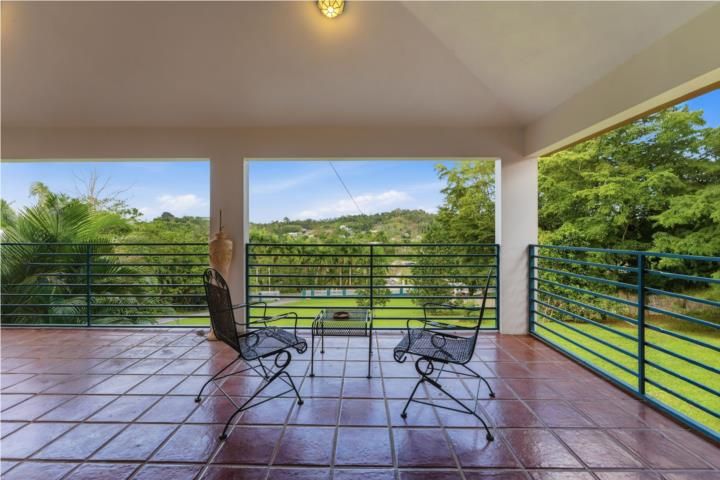 Ortíz Toa Alta 00953 PR