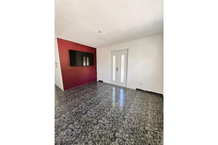 Urb Vista Verded C11 #454 Aguadilla 00603 PR