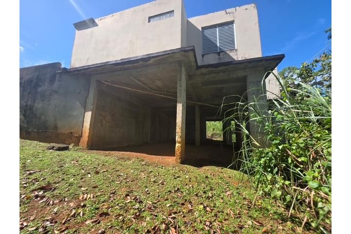 Monte Llano Morovis 00687 PR