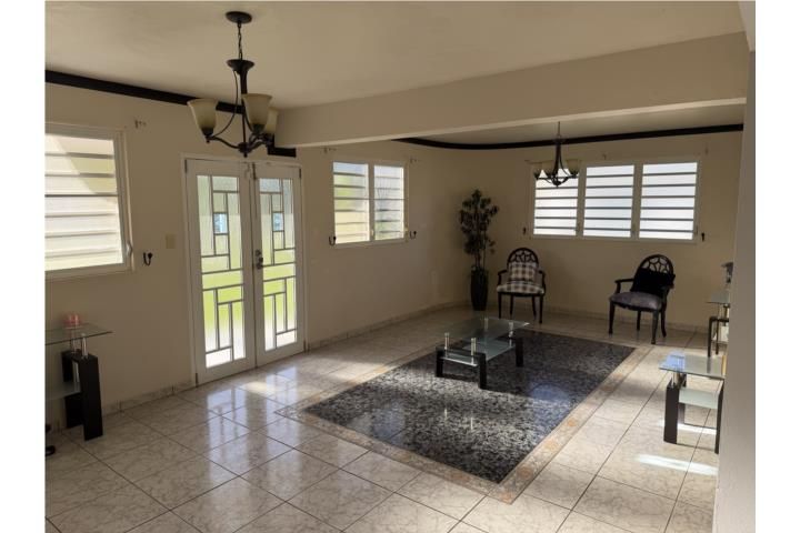Manatí Manati 00674 PR