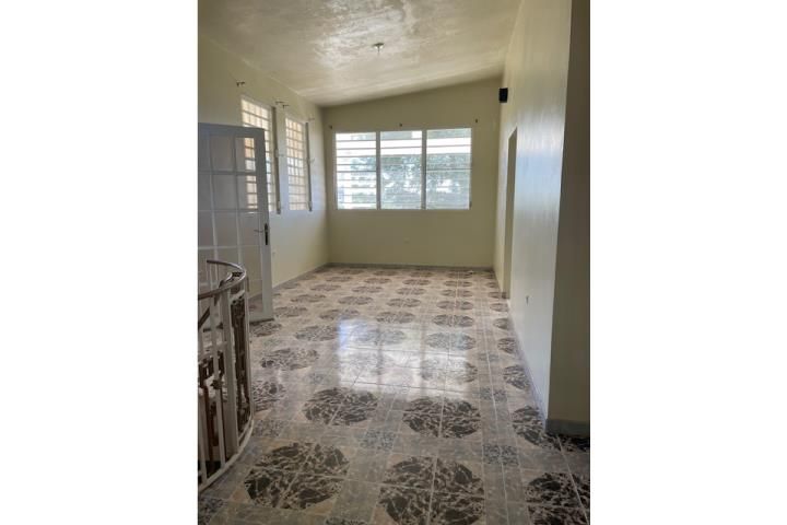 Calle Monte Britton Juana Diaz 00795 PR