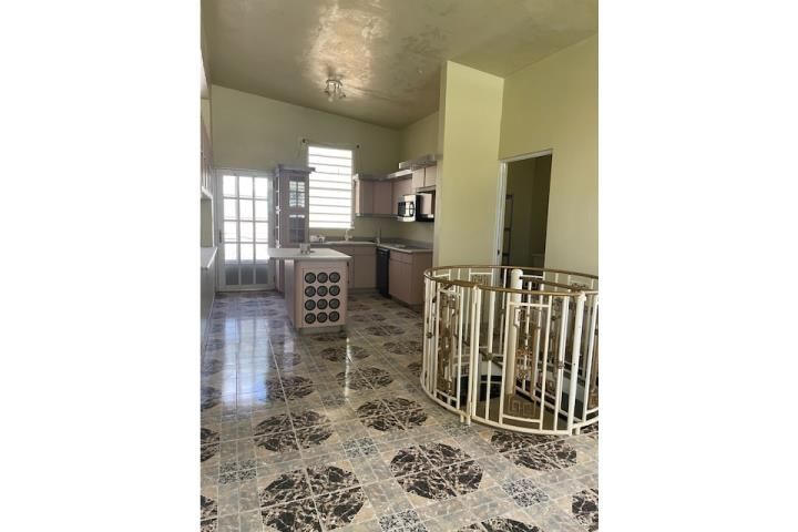 Calle Monte Britton Juana Diaz 00795 PR