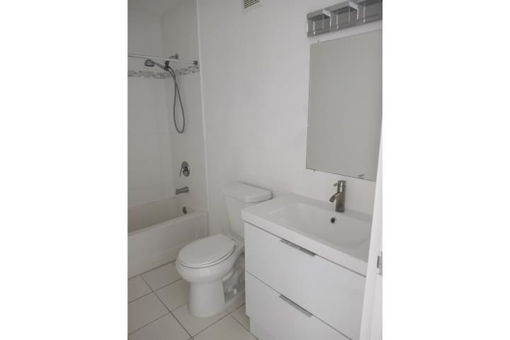 5209 Cll Aventura Trujillo Alto 00976 PR