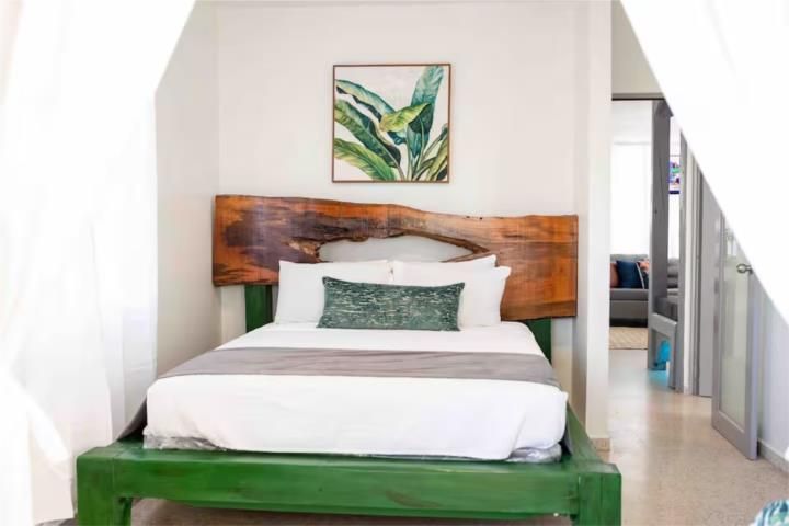 Cruces Rincon 00677 PR