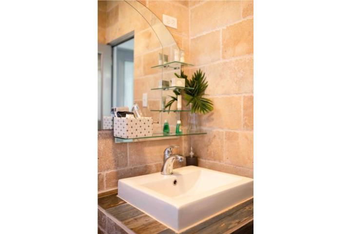 Cruces Rincon 00677 PR