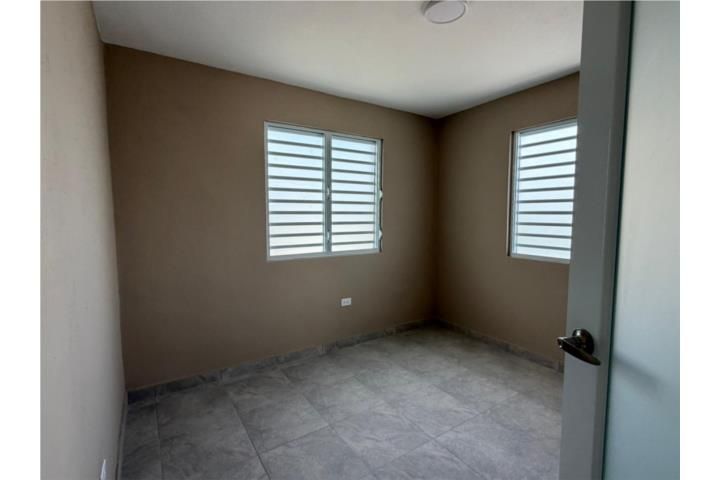 58 Calle Escute Juncos Pr Juncos 00777 PR