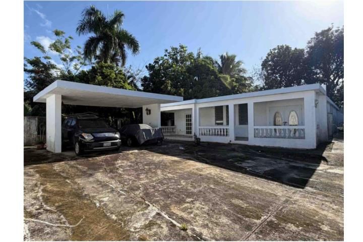 Jardines De Toa Alta Toa Alta 00953 PR