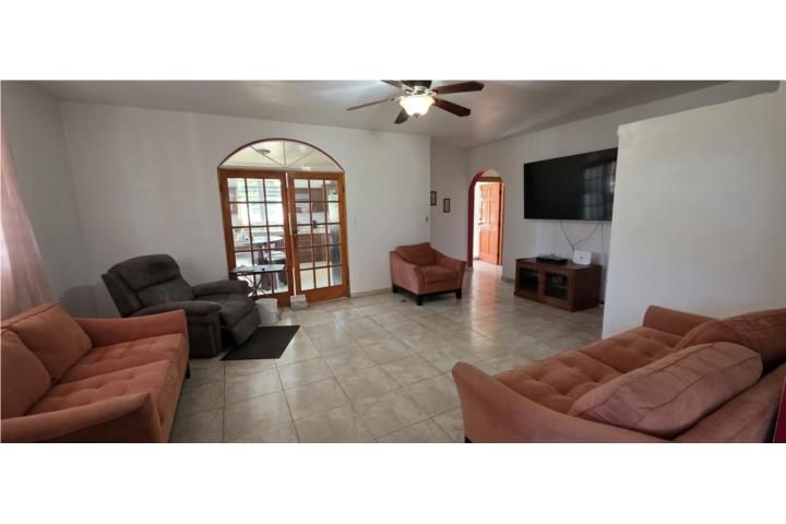 Bartolo Lares 00631 PR