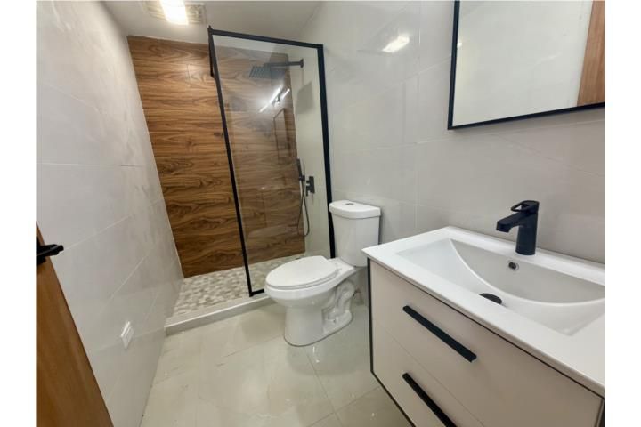 Calle Riverside Guaynabo 00971 PR