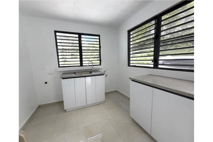 Calle Riverside Guaynabo 00971 PR