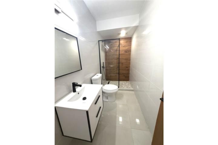 Calle Riverside Guaynabo 00971 PR