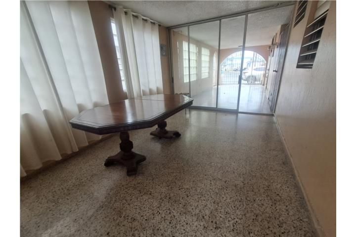 Santa Elvira Caguas 00725 PR