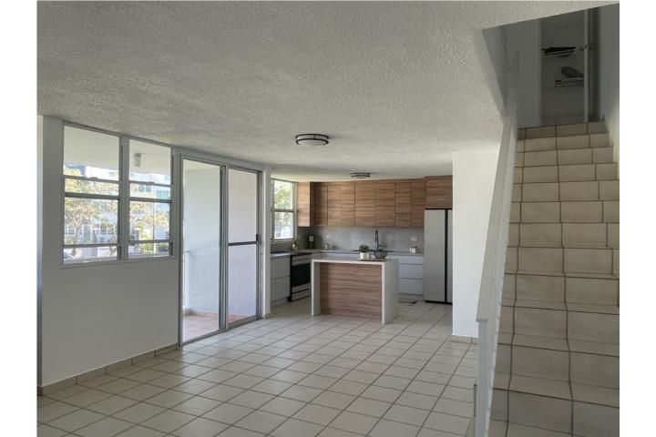 404 Boulevard De La Media Luna Carolina 00987 PR