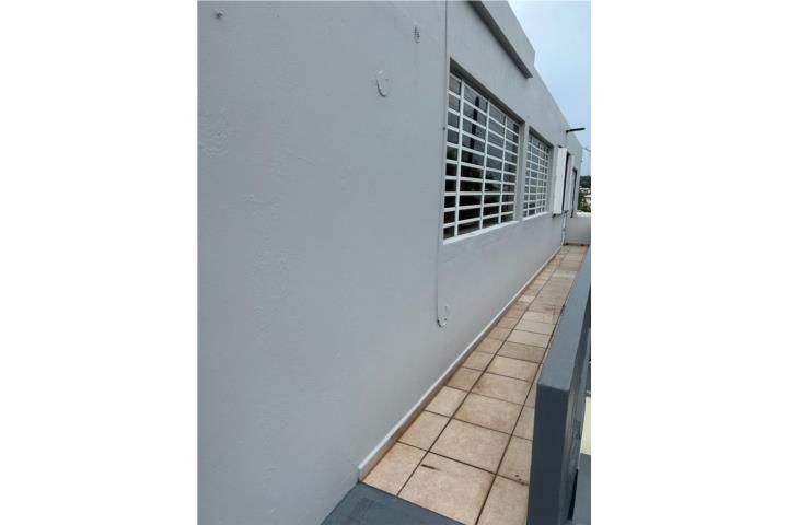Calle Genova Guaynabo 00966 PR