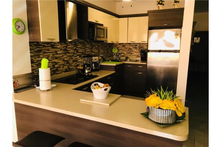 Calle Genova Guaynabo 00966 PR