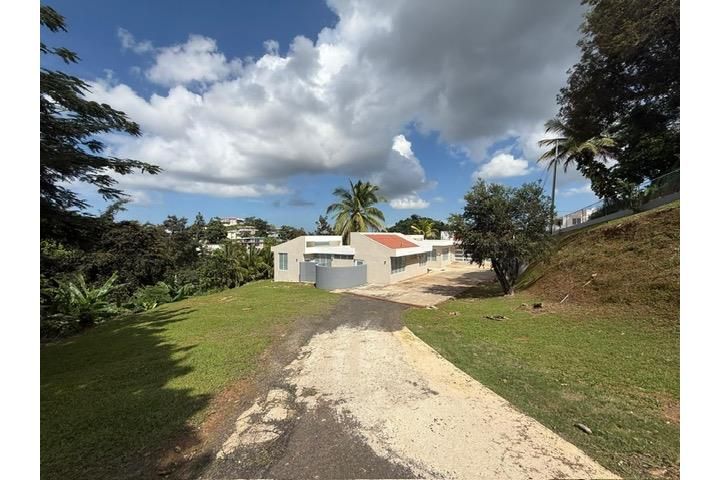 Lomas Naranjito 00719 PR
