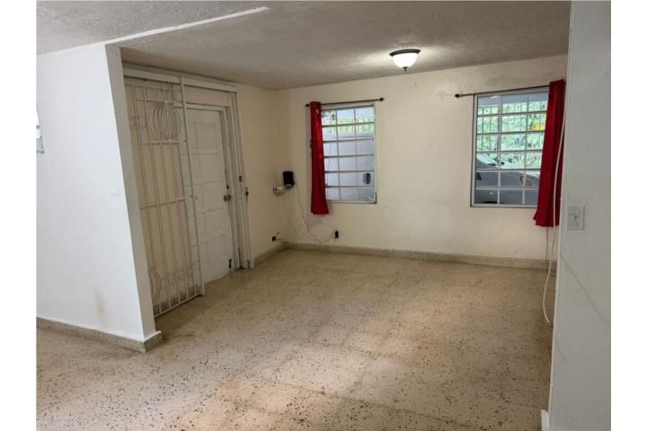 Mula Aguas Buenas 00703 PR