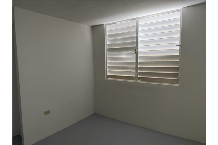 Villas Del Oeste Mayaguez 00682 PR