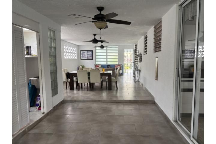 Flamingo Hills Bayamon 00956 PR