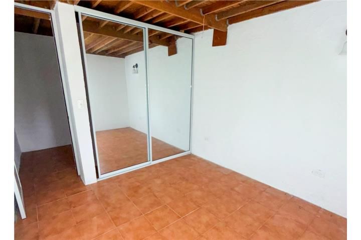 Bajura Vega Alta 00692 PR