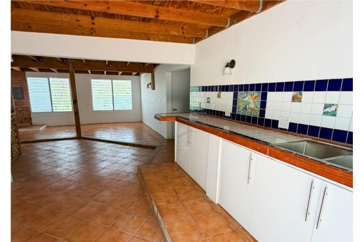 Bajura Vega Alta 00692 PR