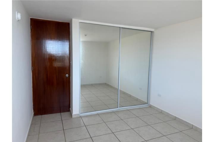 Calle Principal Luquillo 00773 PR