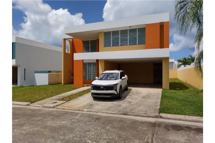 Calle Principal Luquillo 00773 PR