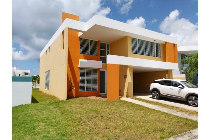 Calle Principal Luquillo 00773 PR
