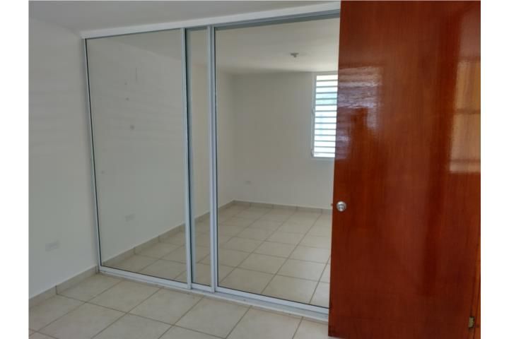 Calle Principal Luquillo 00773 PR